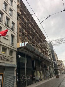 Tarihi taksim tokatlıyan işhanı iç ve dış restarosyon çalışmaları